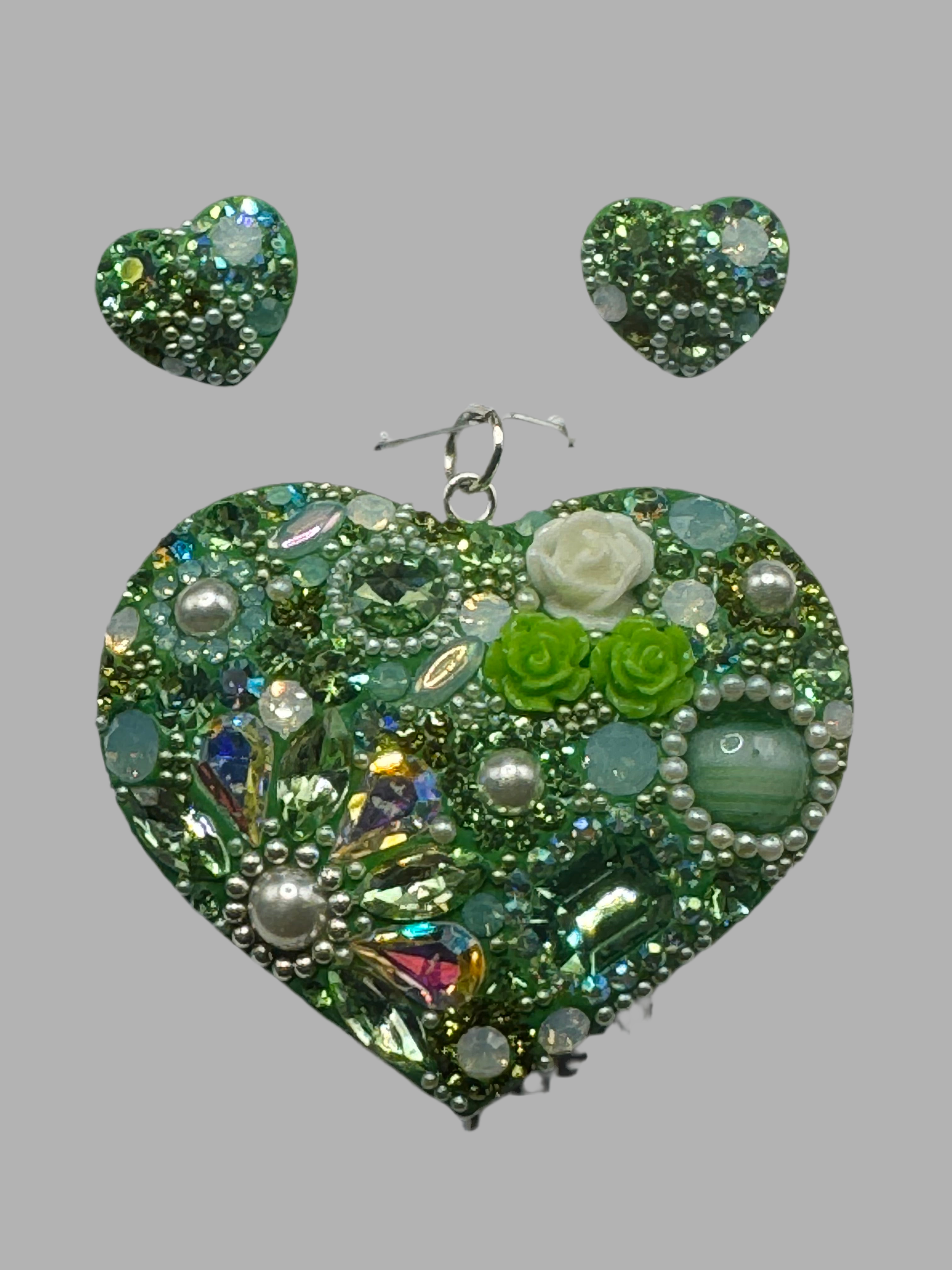Green Crystals with Pearl Heart Pendant & Earrings .
