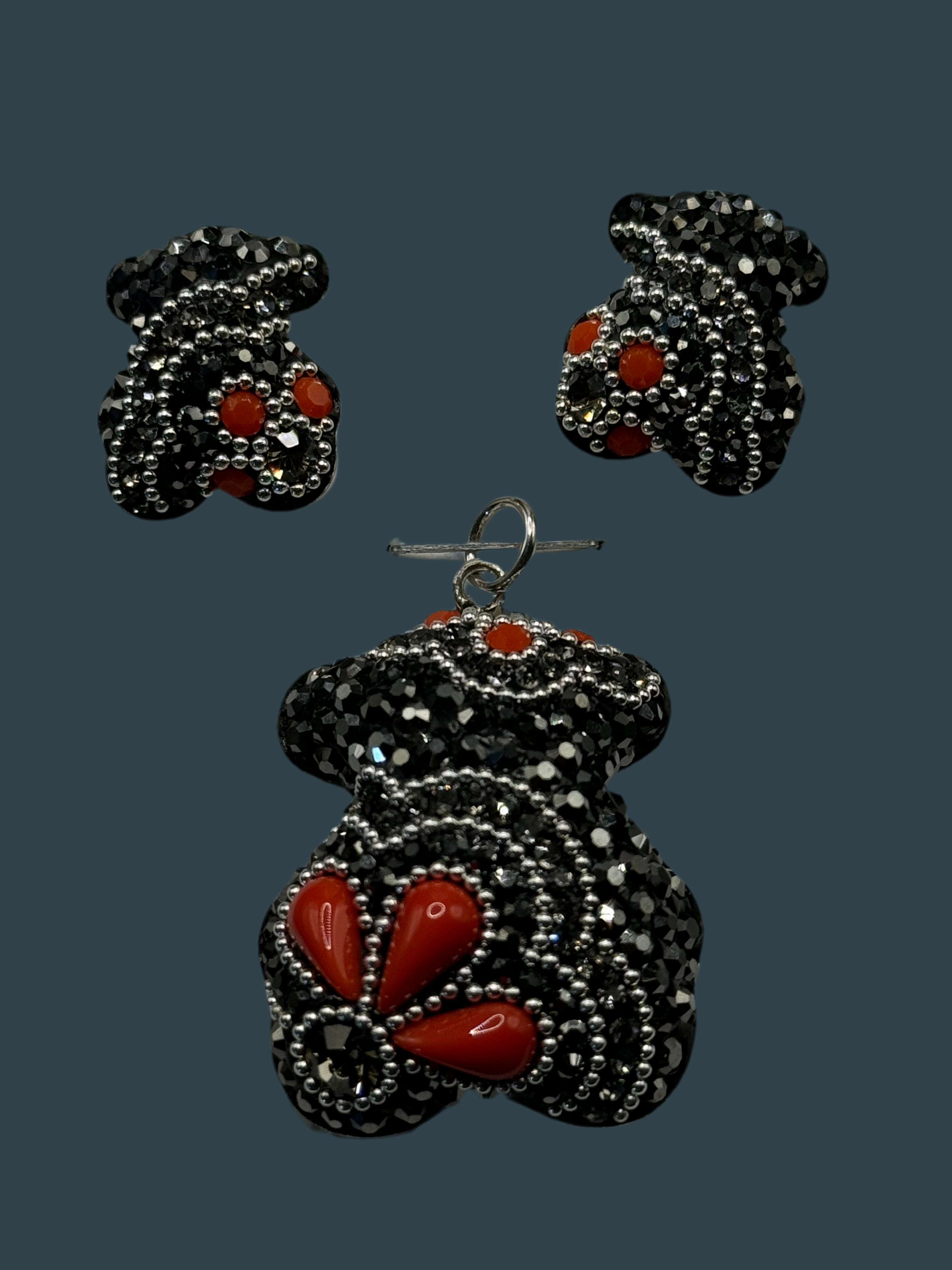 Teddy Bear Pendant & Earrings in coral crystals .