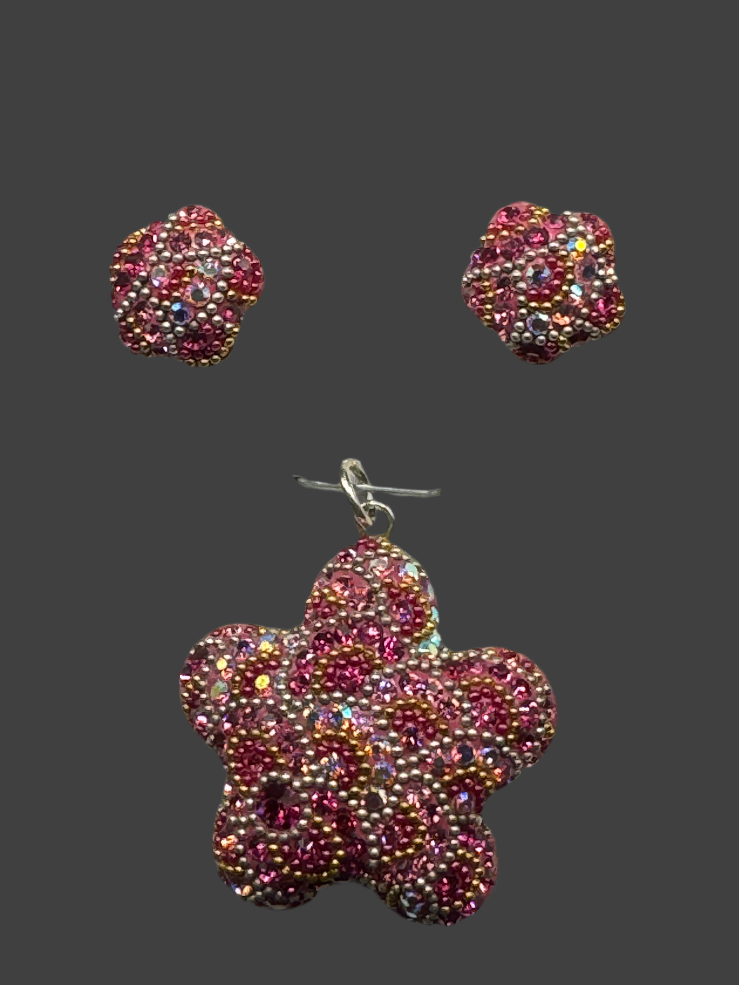 Star Shell Pendant & Earrings in Fuchsia crystals .