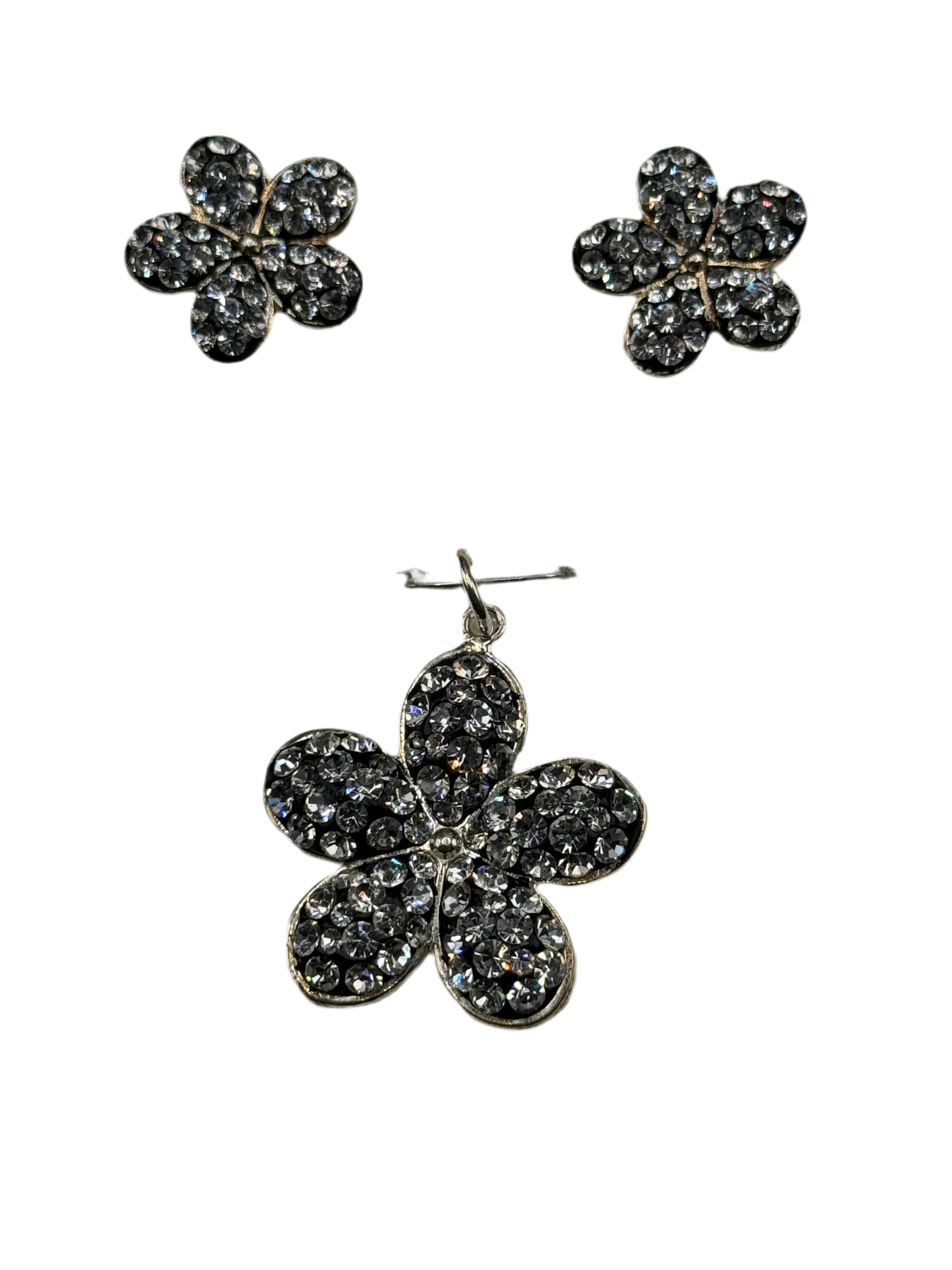 Brilliant crystals Fluer Pendant & Earrings .