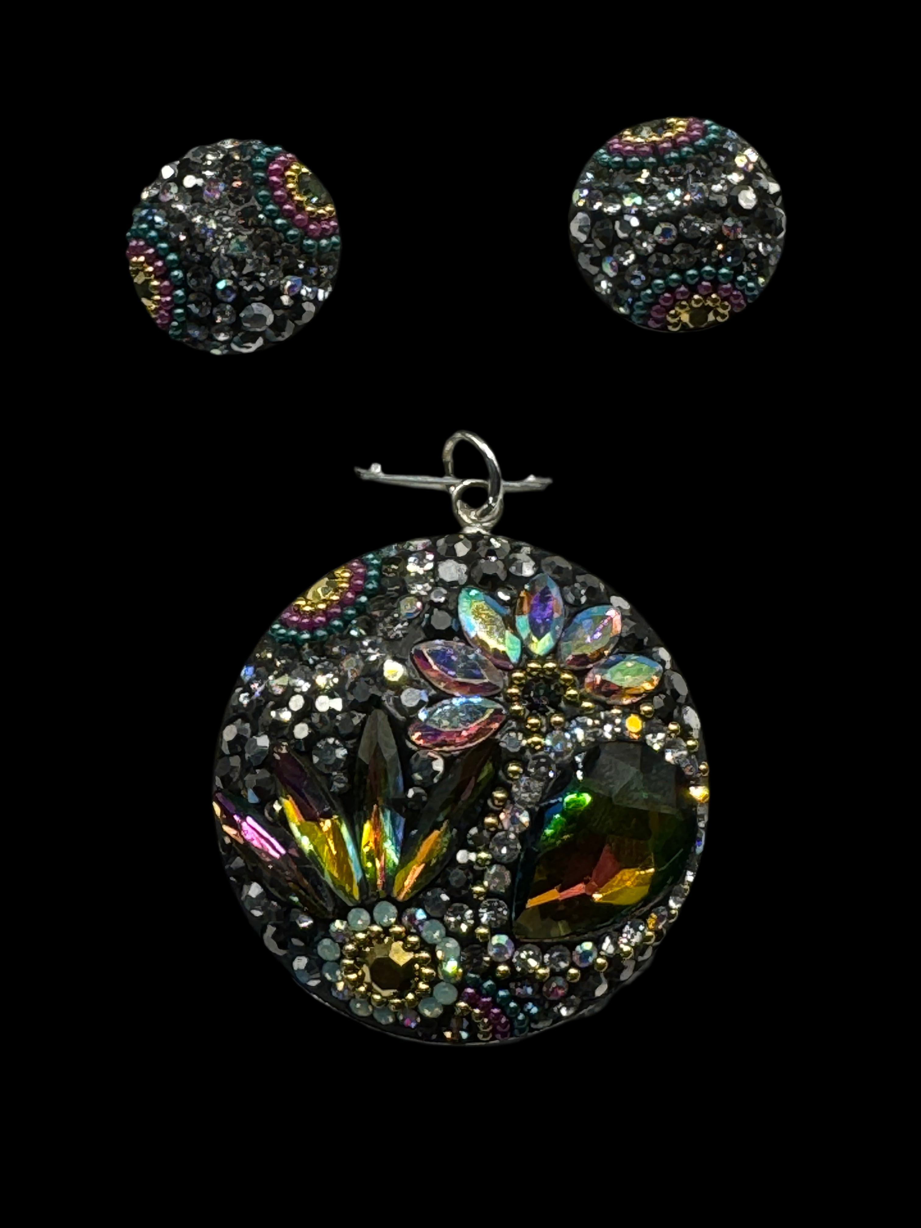 Medallion Circle Pendant & Earrings in green iridescent crystals .