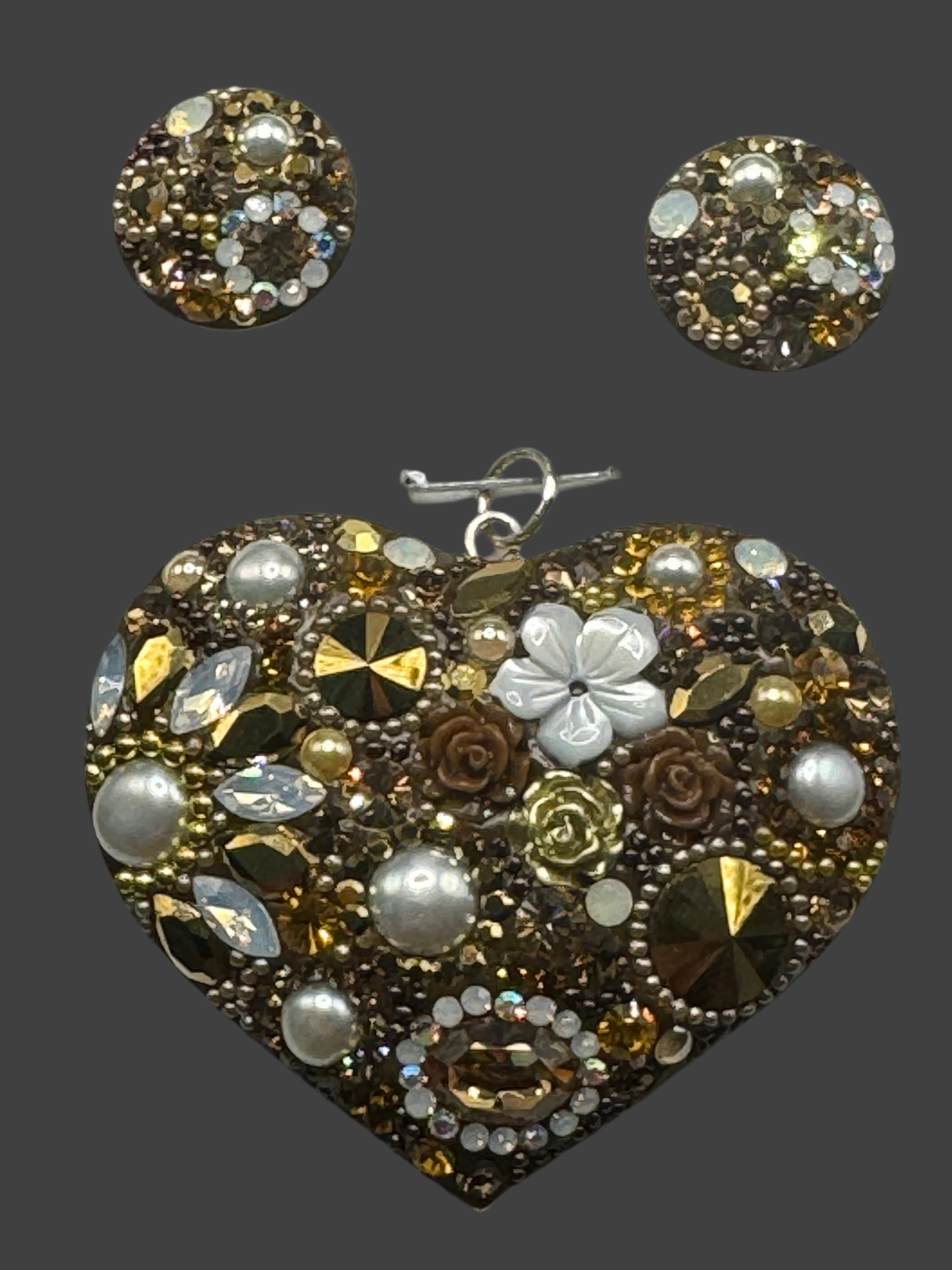 Gold crystal & peal floral Heart Pendant & Earrings .