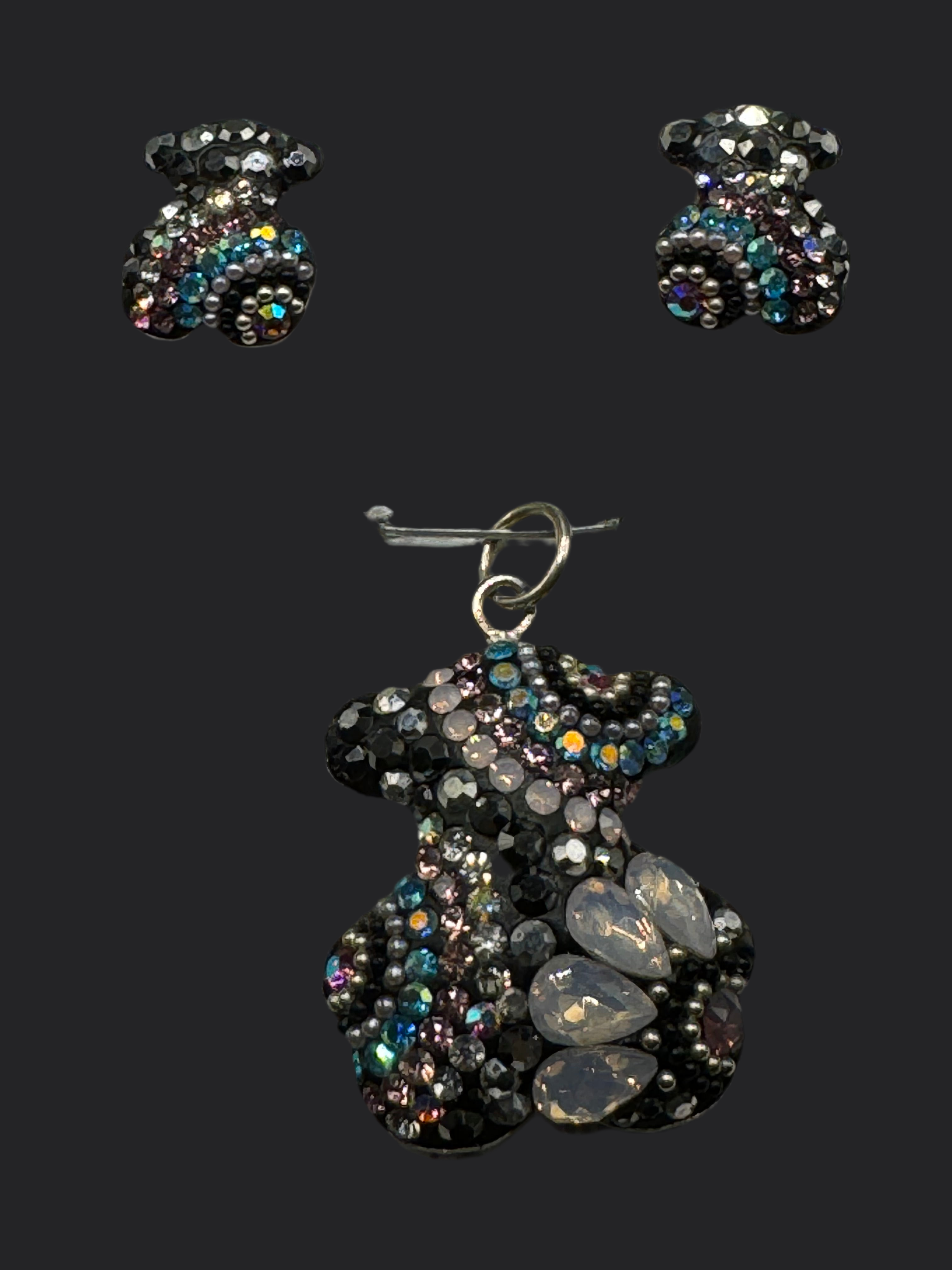 Teddy Bear Pendant & Earrings in iridescent crystals .