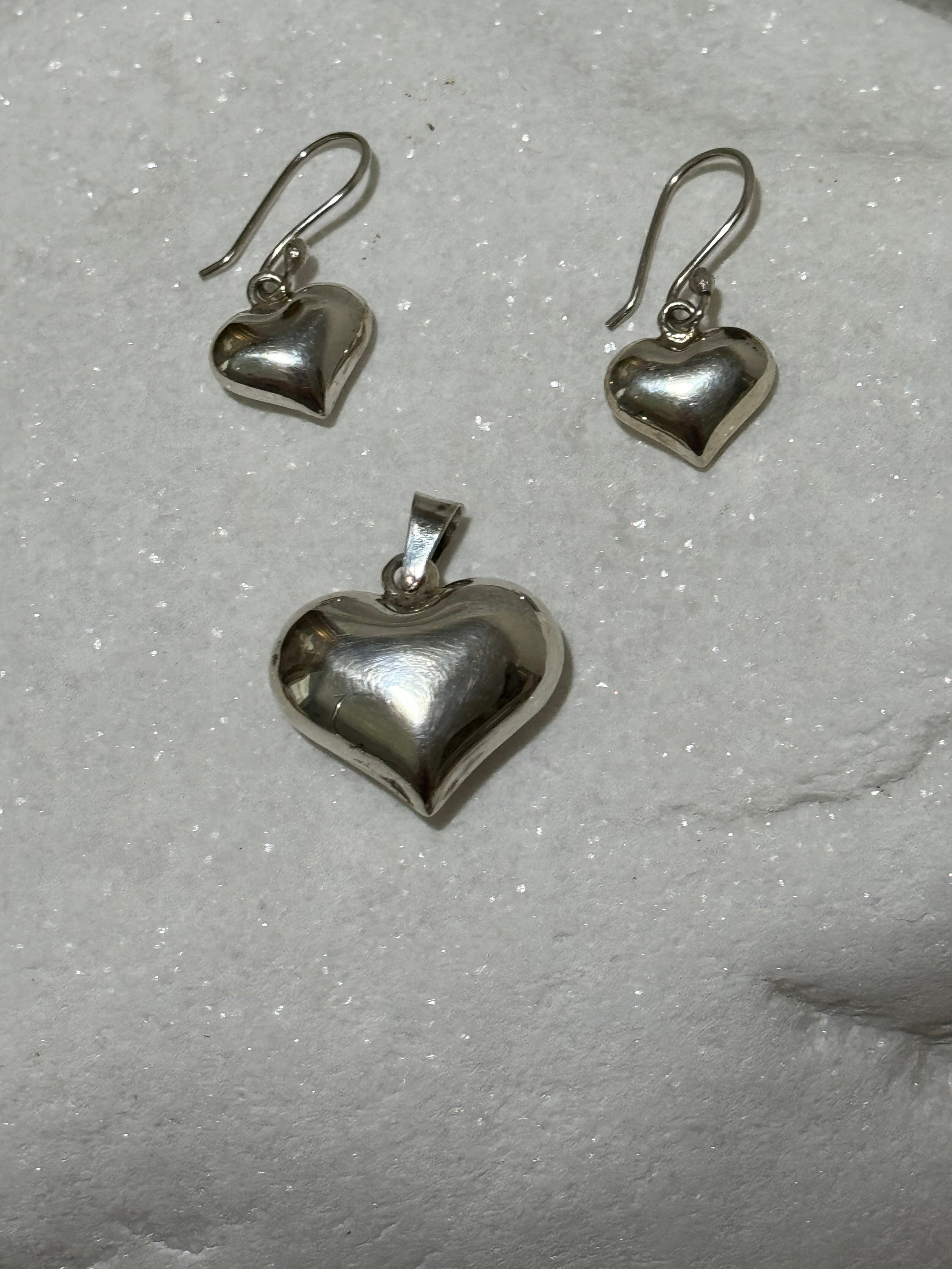 Heart Shaped Earrings & Pendant Set