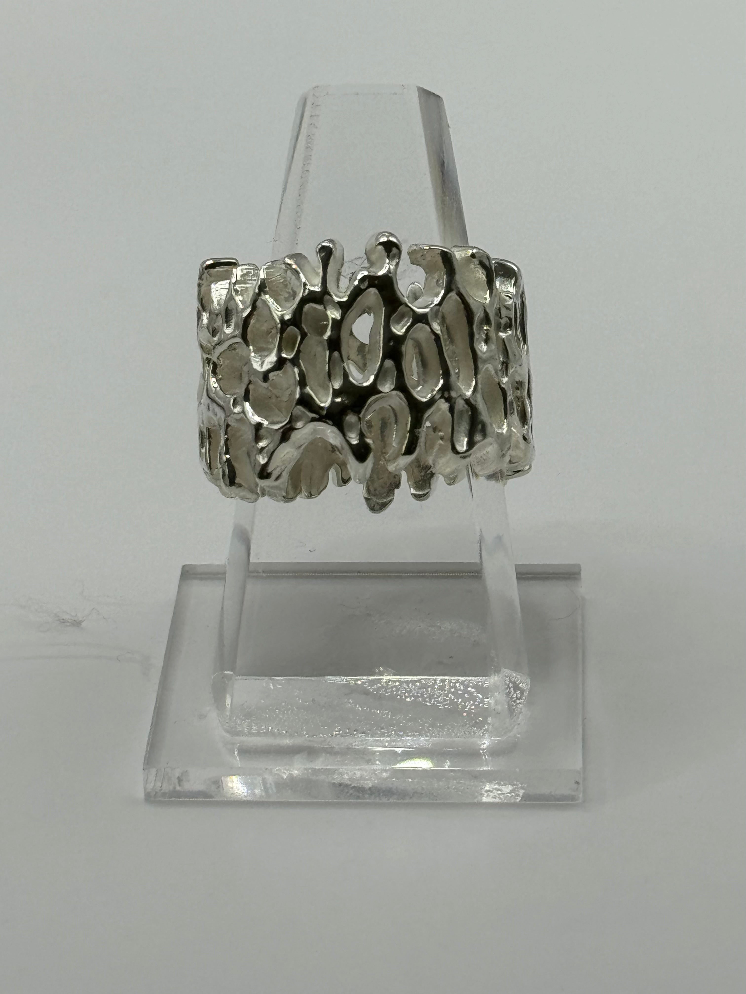 Sterling Silver coral mesh metal ring