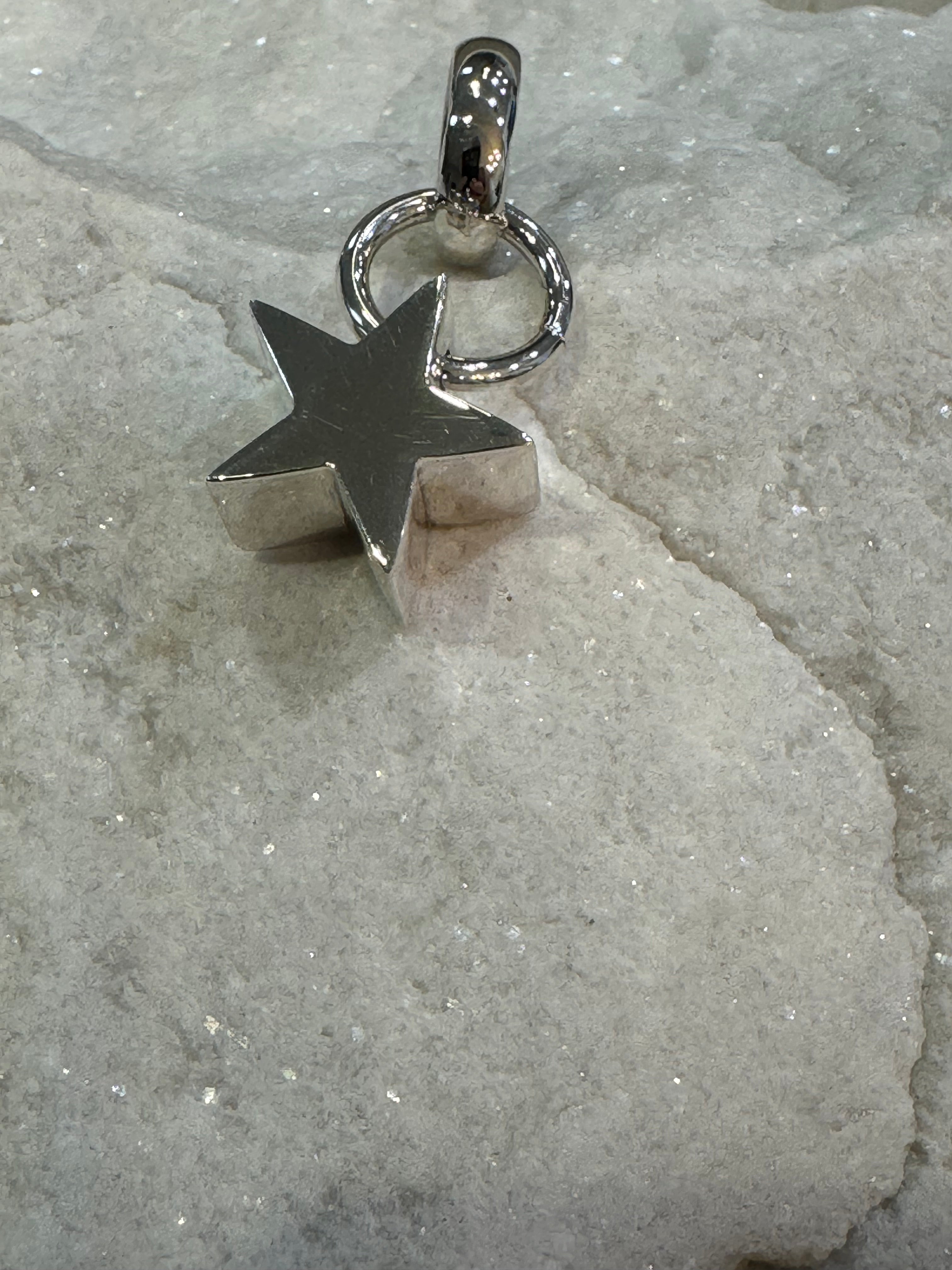 Star Design Pendant