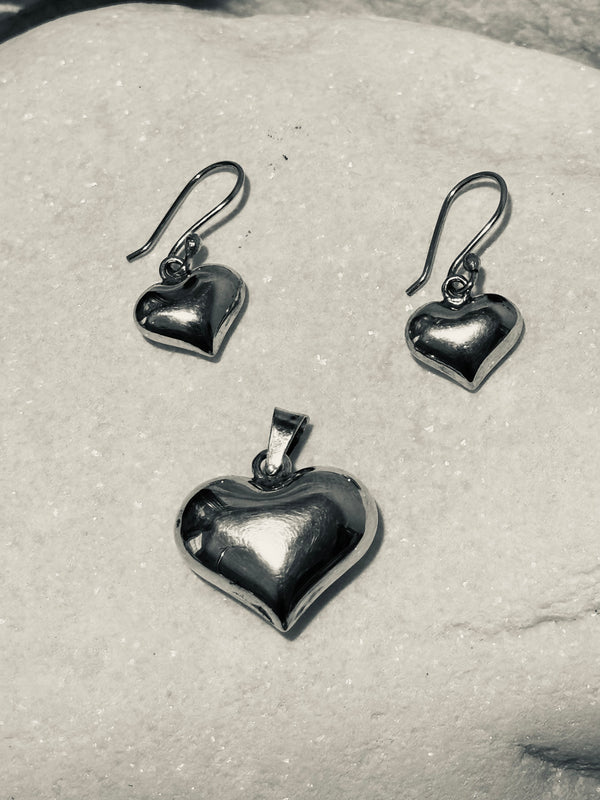 Heart Shaped Earrings & Pendant Set