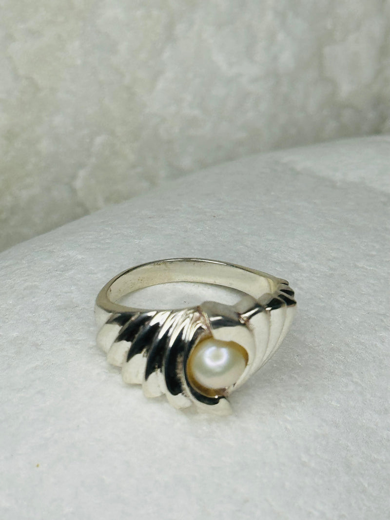 Sterling Silver Swirls with  Pearl Ring .