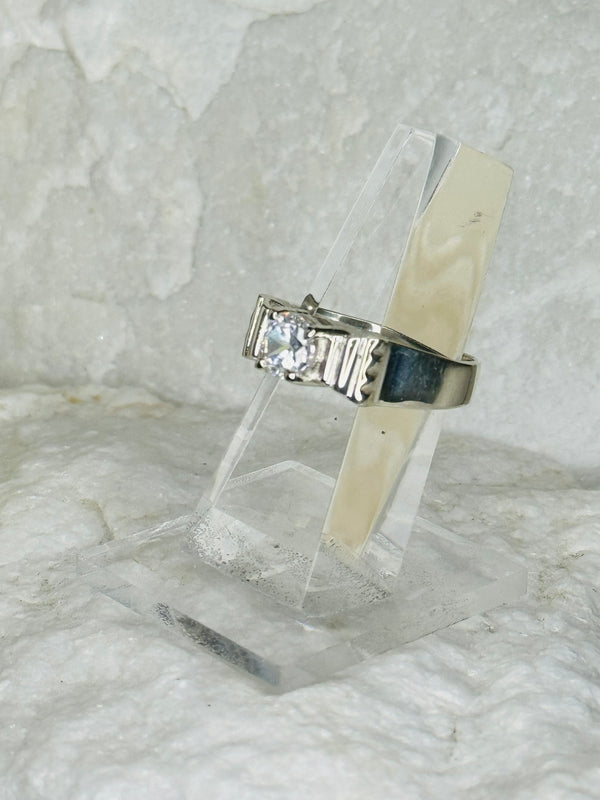 Sterling Silver Empire Mount Solitaire Crystal Ring .