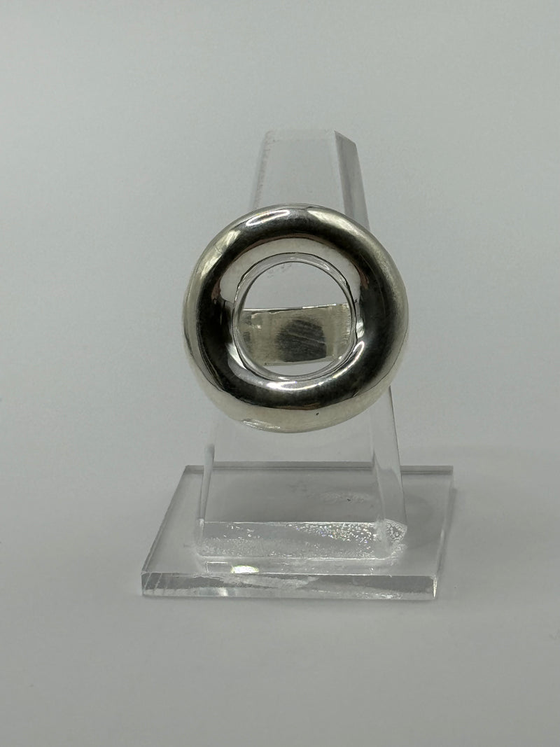 Sterling Silver Contemporary O Ring .