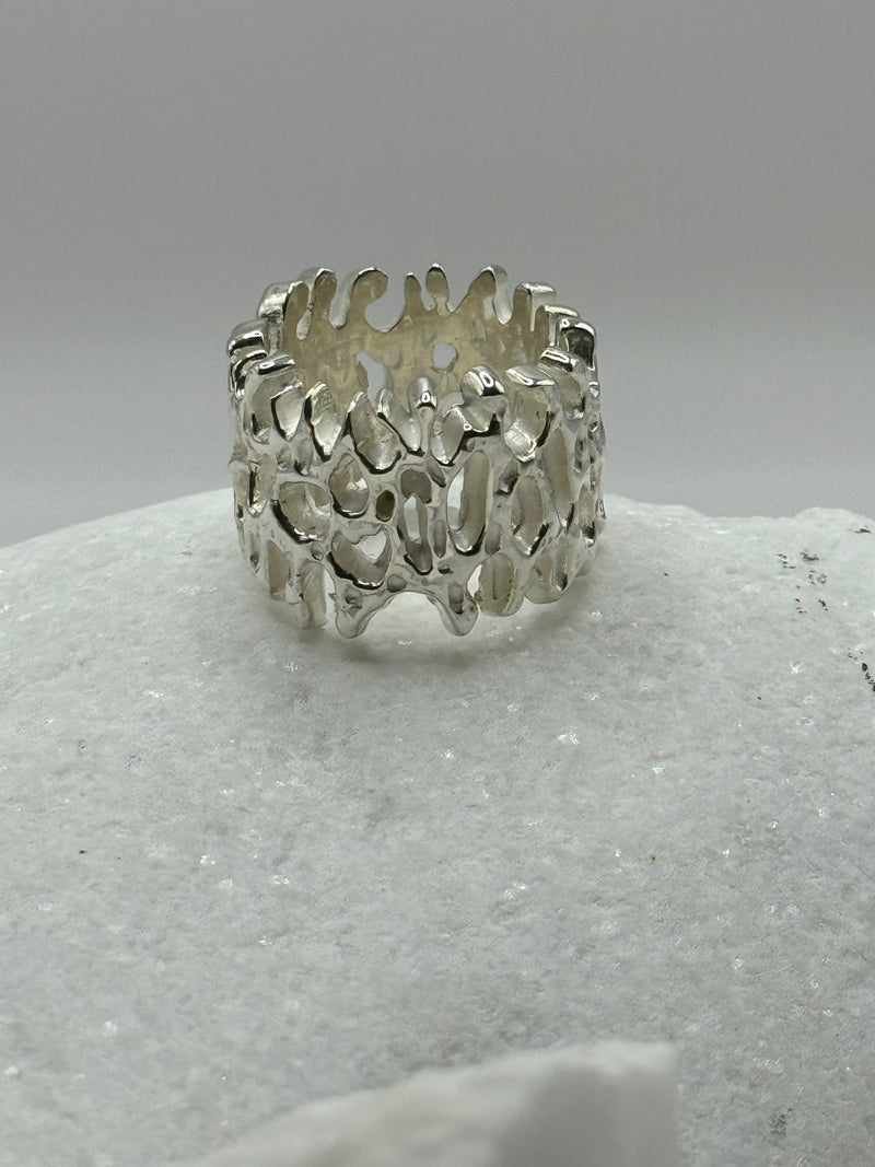 Sterling Silver corral mesh metal ring