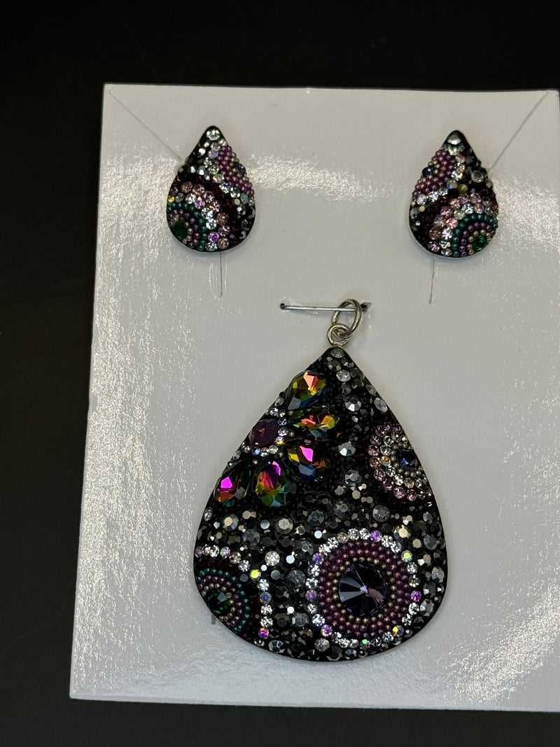 Crystal multi color Earrings & Pendant Pear shape .